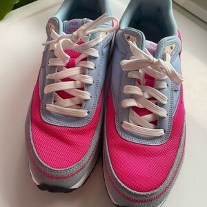 Fila Women's Hot Pink and Light Blue Sneakers